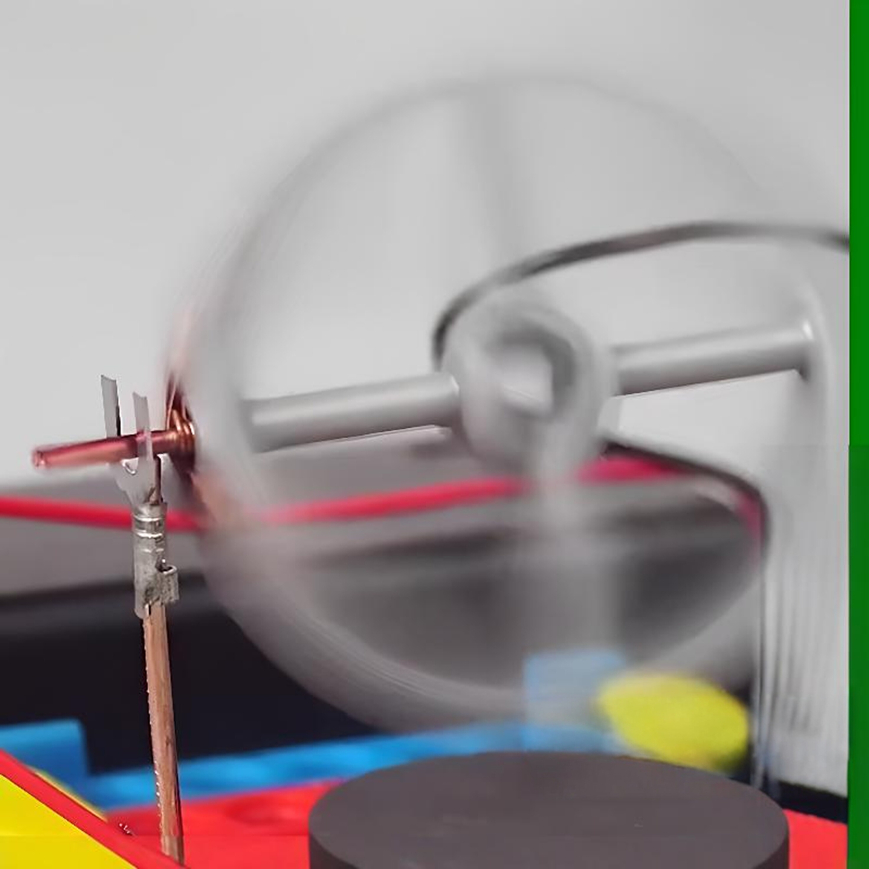 Modelo de Motor Eletromagnétic - Science Hobby Kit avaliação e preço